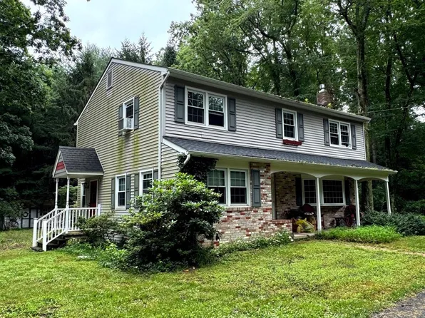 1306 Commissioners Rd, Mullica Hill, NJ 08062