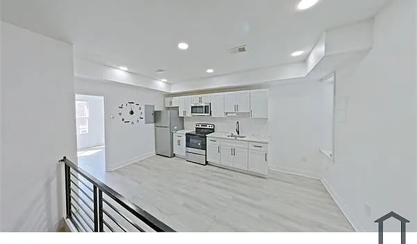 3331 N Howard St #1 — Photo 4