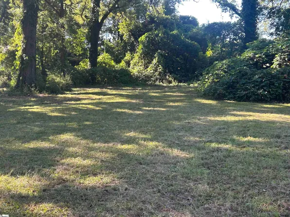 0 S Adair St, Clinton, SC 29325
