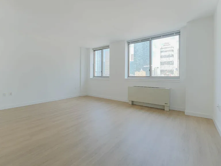 400 W 37th St #7R — Photo 68