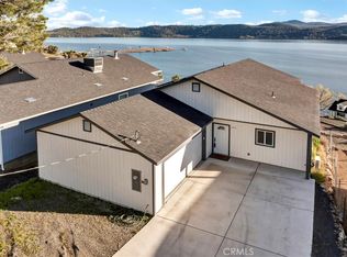 11911 Lakeshore Dr, Clearlake, CA 95422