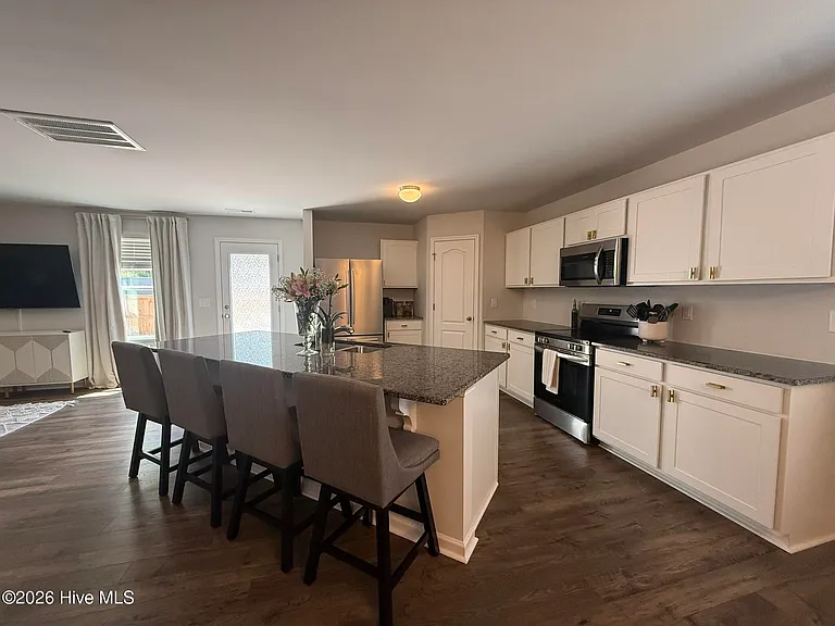 765 Conductor Ct — Photo 9