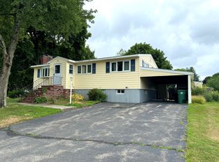 3 Manor Ave, Burlington, MA 01803