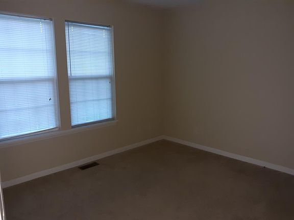 3rd image of 602 Danieley Way