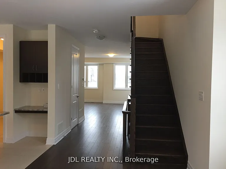 62 Heron Park Pl — Photo 6