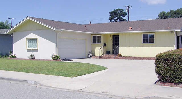 1st image of 301 Moultrie Pl