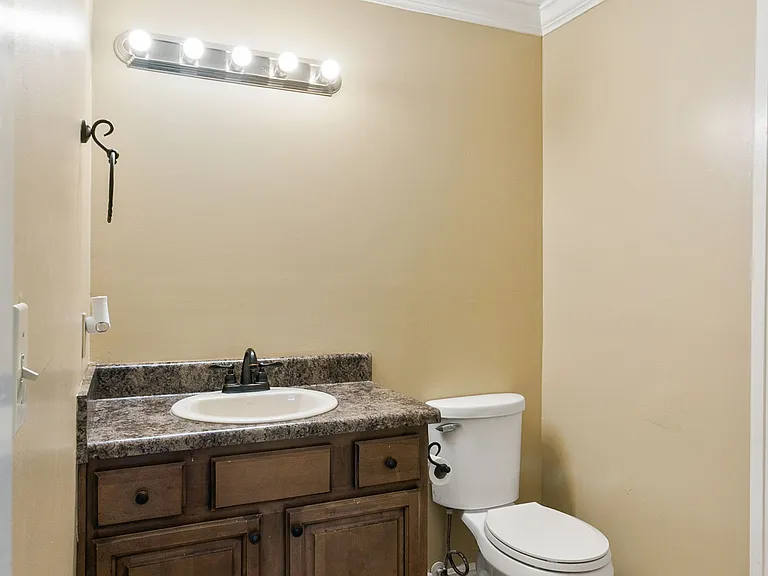 7432 Old Greensboro Rd — Photo 16