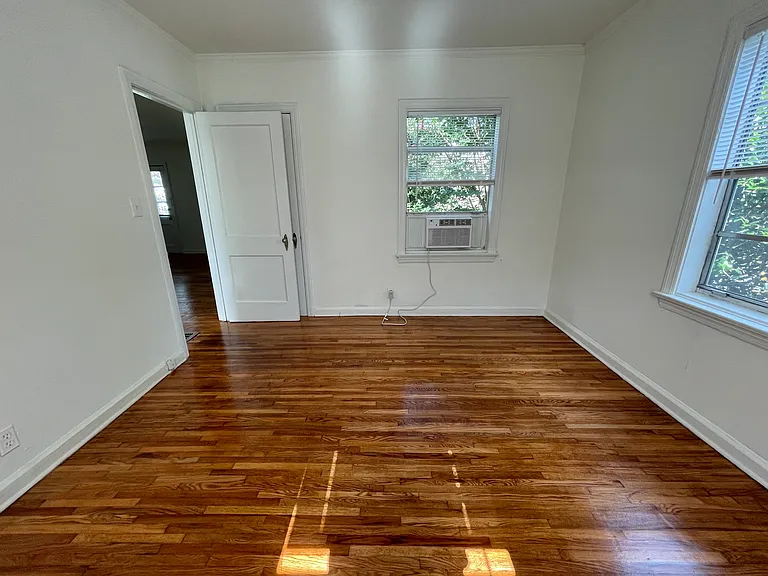 912 Oxmoor Rd — Photo 50