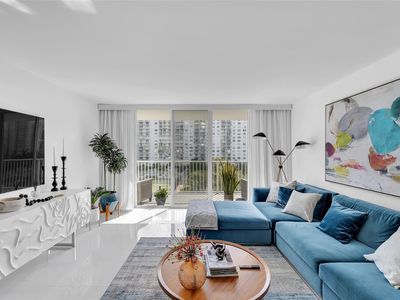 2801 NE 183rd Street #608W, Aventura, FL, 33160