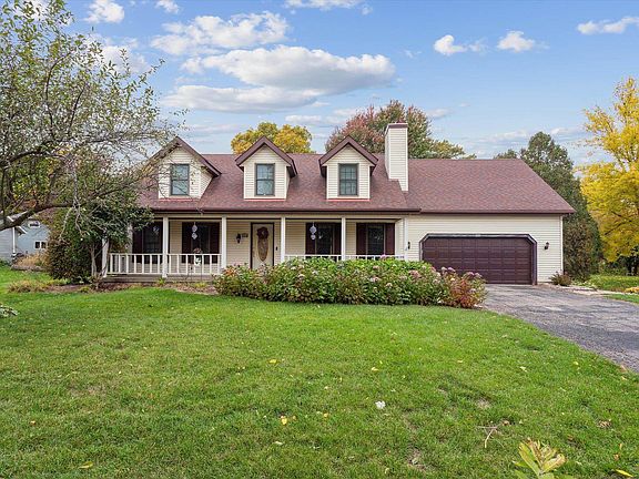 3rd image of 566 Harvest Ln