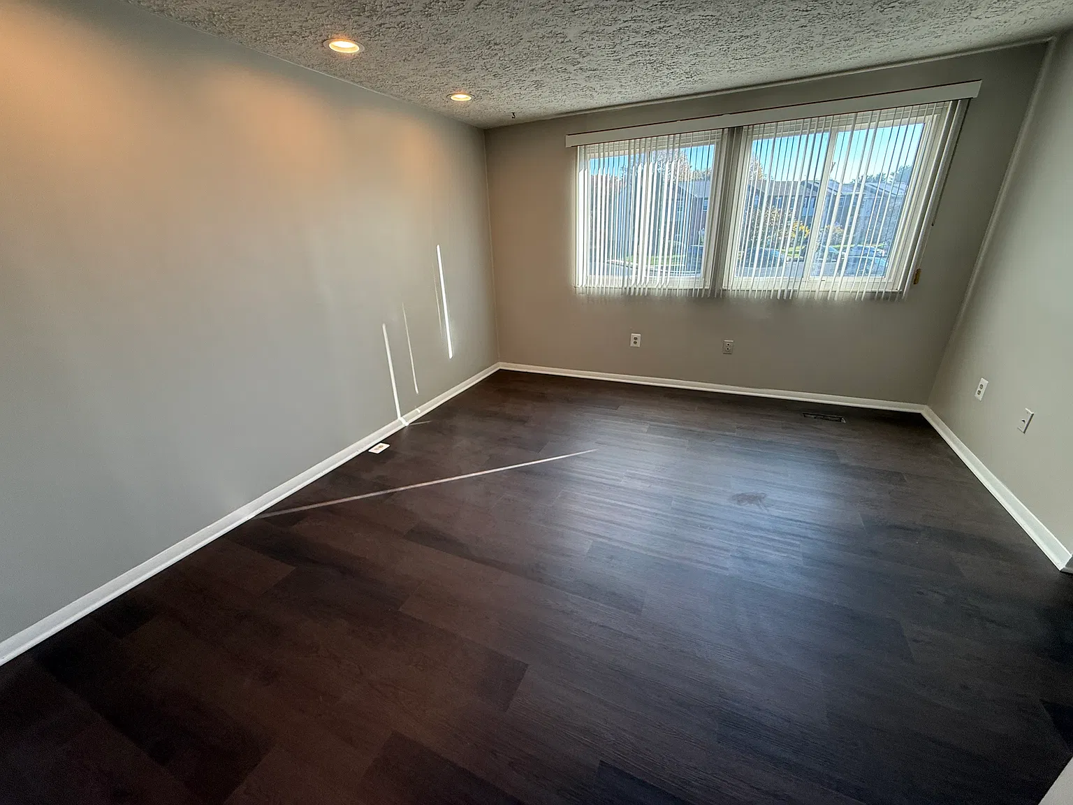 3 bed, 1.5 bath, 1220 sqft, $2,750 — Photo 4