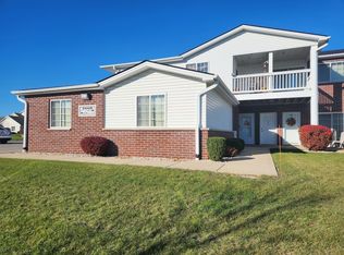 2660 11th Pl Unit 402, Kenosha, WI 53140