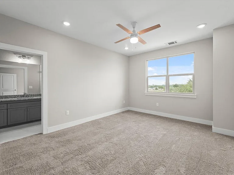 3413 Aaron Pl — Photo 9