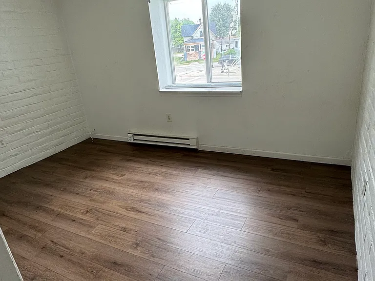 154 Dickinson St #12 — Photo 5