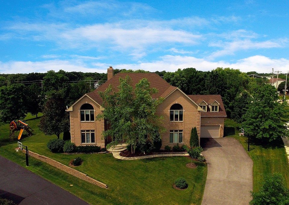 2nd image of 21705 Mockingbird Ct