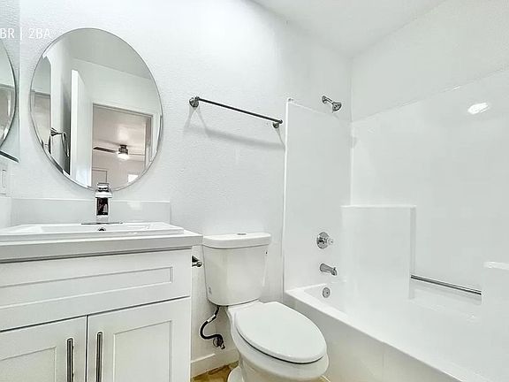 5th image of 14011 S Budlong Ave APT 203