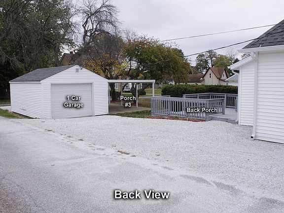 3rd image of 305 E McConnell St
