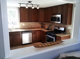 7 Neptune St, Tewksbury, MA 01876