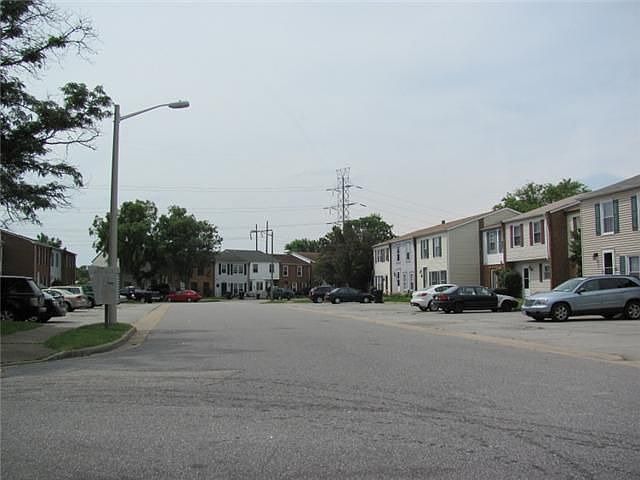 2nd image of 1009 Bryce Ln