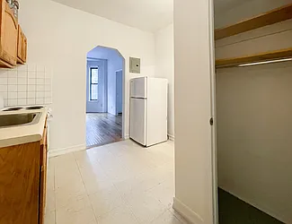 Rented by Kahen Properties