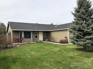 1911 NE 7th St, Redmond, OR