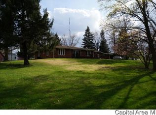 2911 E Andrew Rd, Sherman, IL 62684