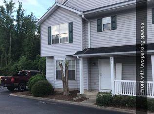 202 Hammett Grove Ln, Greer, SC 29650