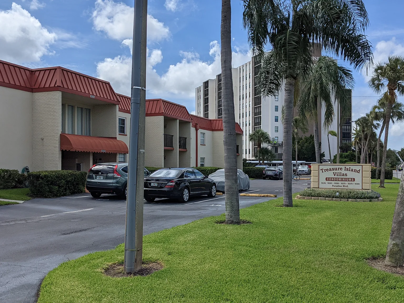 1 bed, 645 sqft, $1,900 — Photo 2