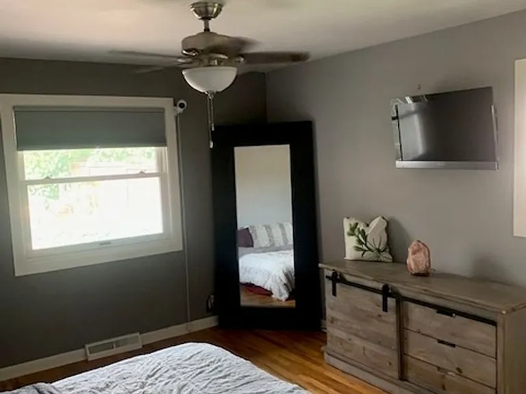 545 Crestmore Pl — Photo 8