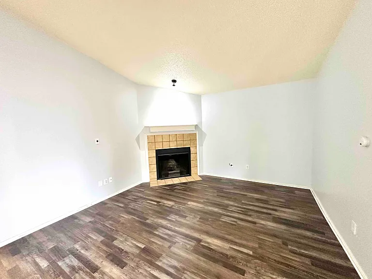 5934 Kevin Kelly Pl — Photo 2