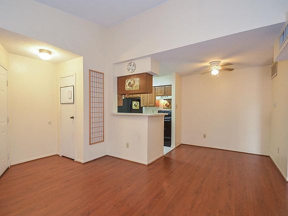 4th image of 11201 Lynbrook Dr APT 3817