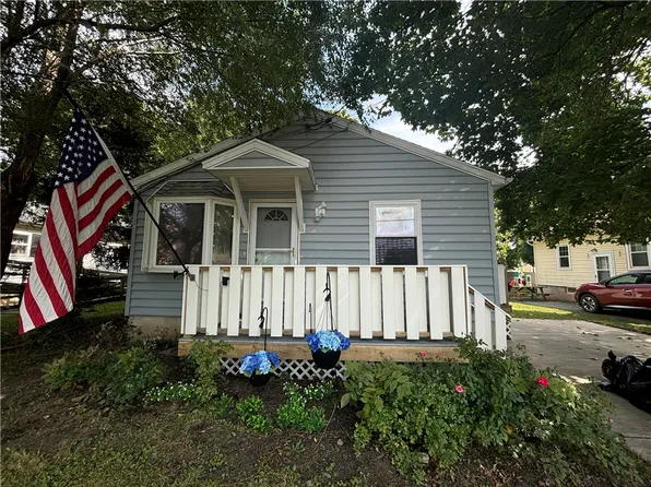 16 Thornton Ave, Auburn, NY 13021