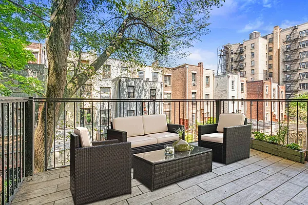 Rented by R New York | media 4