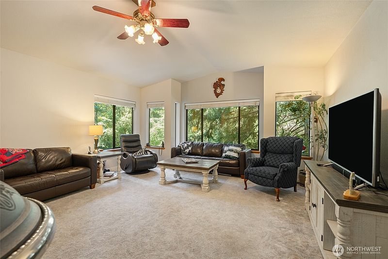 4th image of 3514 3510 18th Street Ct NW