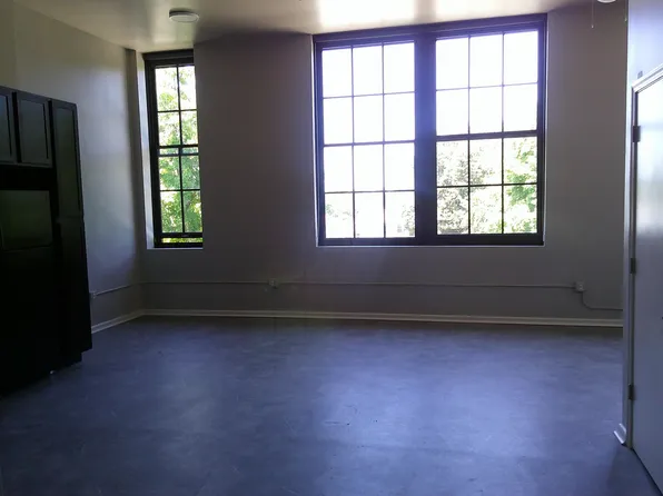 1917 Lofts Red Oak, 308 E Corning St #303, Red Oak, IA 51566