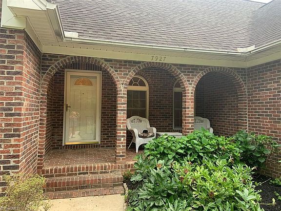 2nd image of 7927 Bayfield Ln