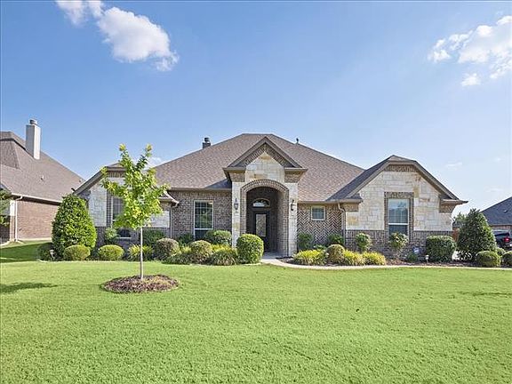 2nd image of 113 Aledo Glen Ct