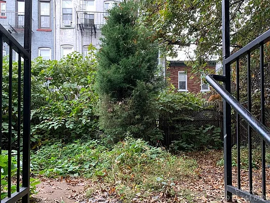 Rented by Evergreen Realty & Investments | media 61