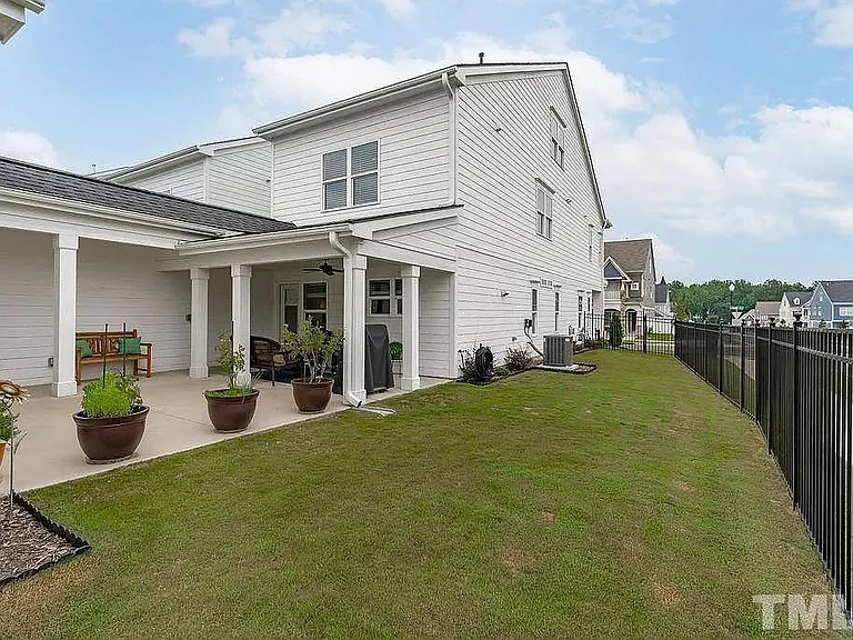 1188 Russet Ln — Photo 27