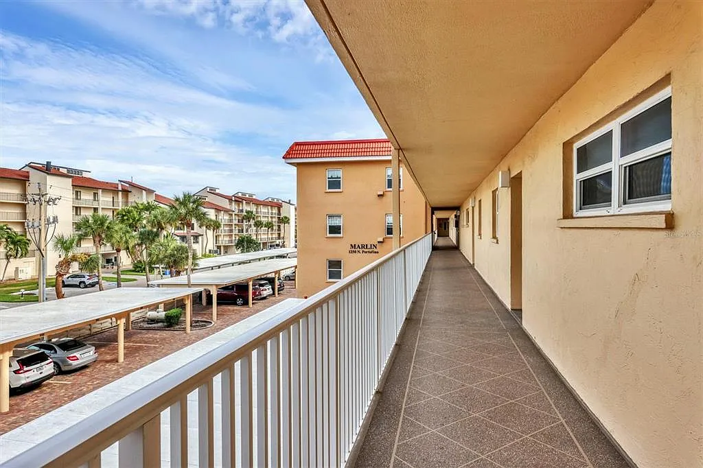 2 bed, 2.0 bath, 929 sqft, $3,500 — Photo 3