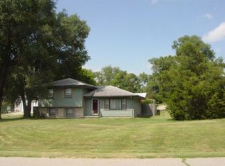 560 NE 56th Ave, Des Moines, IA 50313