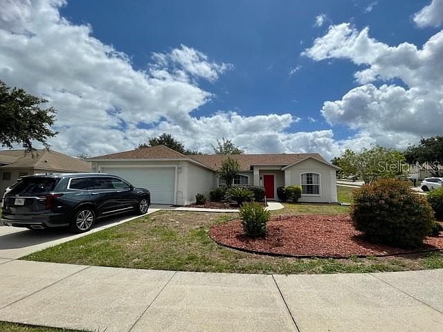1st image of 740 Gentle Breeze Dr