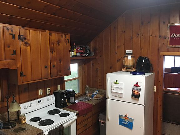 5th image of 2484 N Peterson Dr