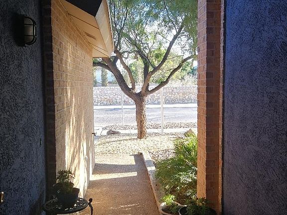 3rd image of 11641 Pratt Ave