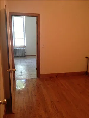 Rented by R New York | media 2