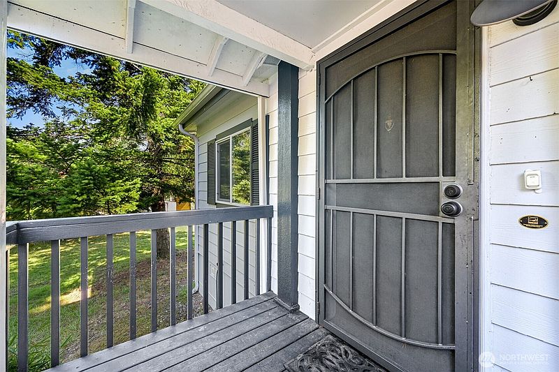 3rd image of 4000 Flynn Street #28
