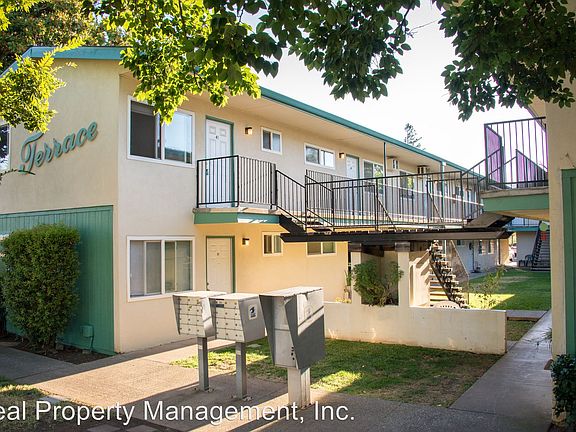 3rd image of 1365 Magnolia Ave APT 25