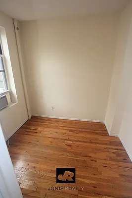 Rented by Jonis Realty | media 17