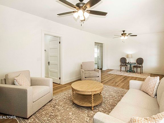 4th image of 4610 Green Rd