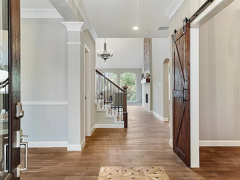 87 N Concord Valley Cir — Photo 4